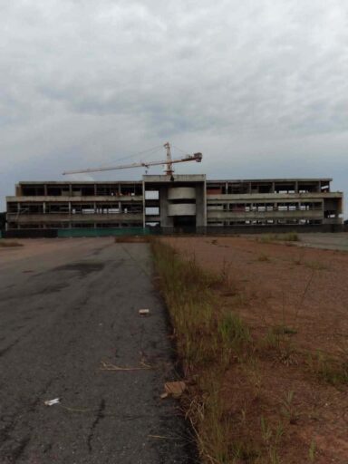 Saurimo Administrative Building